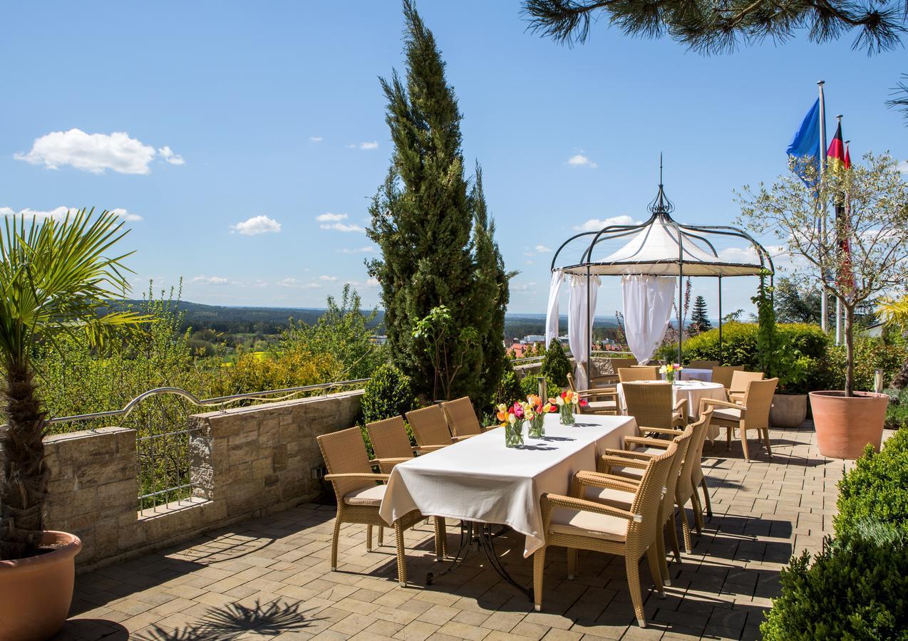 Hotel-Restaurant Distlerhof Leinburg Exteriör bild